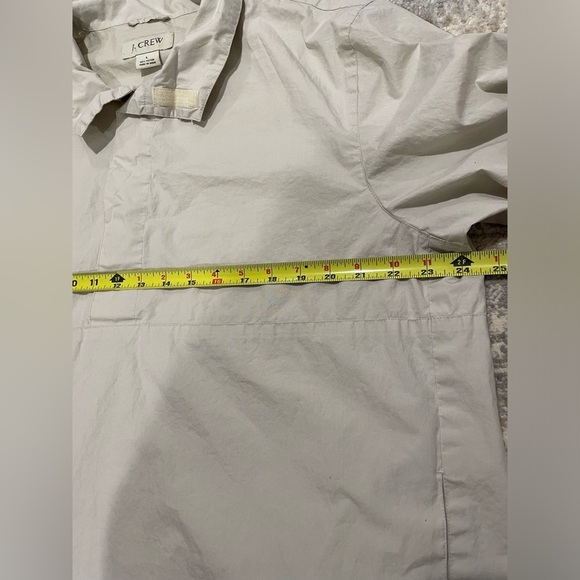 J Crew Pullover Jacket Lightweight Velcro Closure Beige Size Large Unisex - Picture 8 of 9